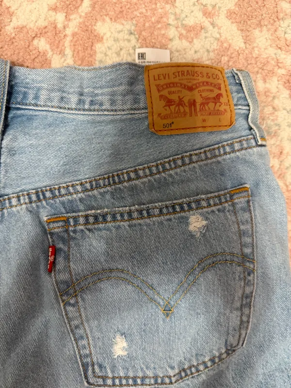 Levi’s 501 Shorts - Image 3