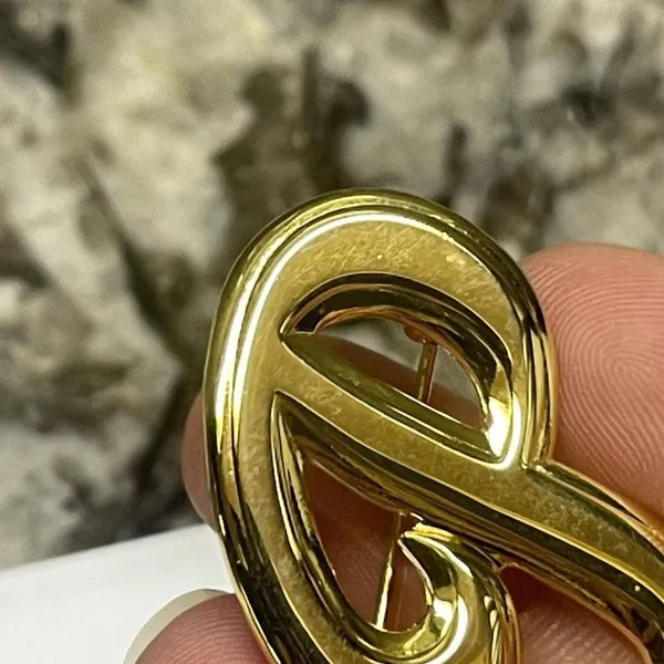 Lot Of 2 Vintage - Modern Gold Tone Brooch Pins Letter / Initial P - Image 10