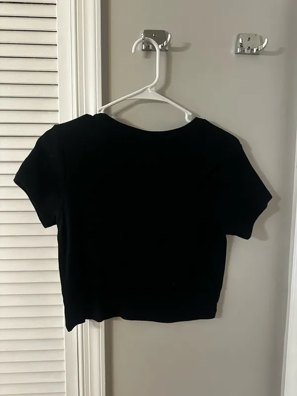 Messy Bun Just Chillin Black cropped graphic Tee - Image 2