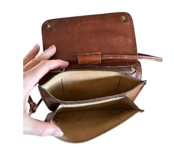 Vintage Brown Leather Crossbody Purse Minimalist Bag w/ Zipper & Snap Closure - Image 7