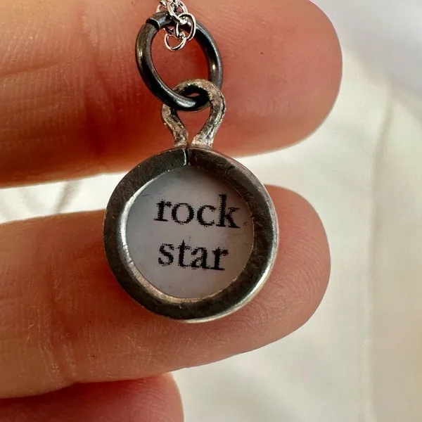 Skeleton rock star small pendant necklace - Image 6