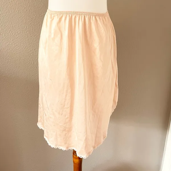 Vintage Cream Lace Slip Skirt - Image 5