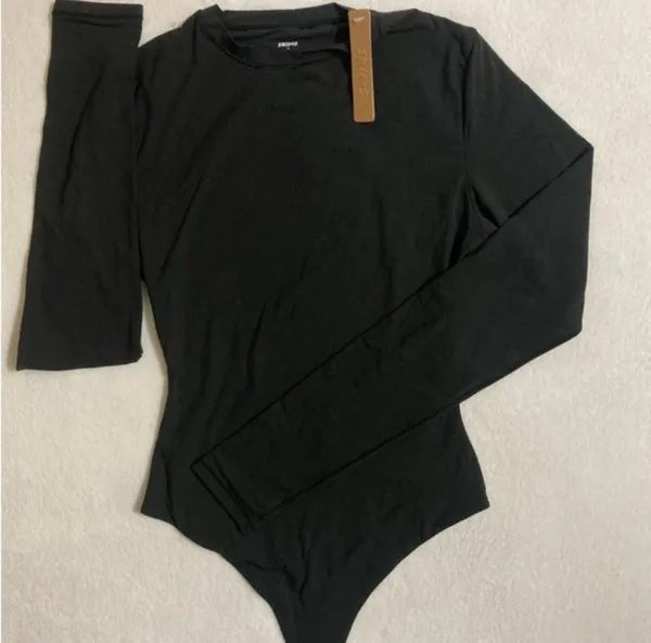 SKIMS Fits Everybody Long Sleeve Bodysuit XS - Image 4