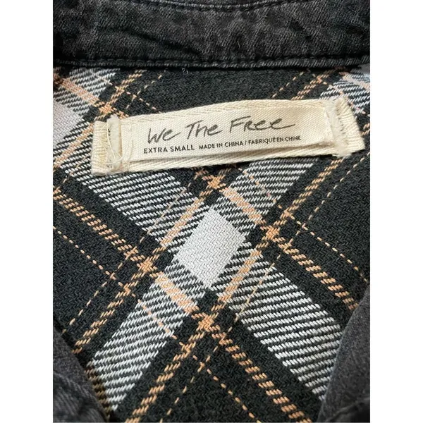 Free People We The Free studded denim chambray button‎ down washed black XS - Image 4