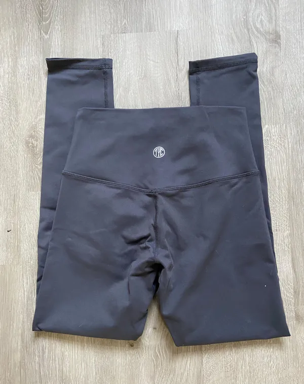 Til You Collapse Gray High Waist Leggings small - Image 2
