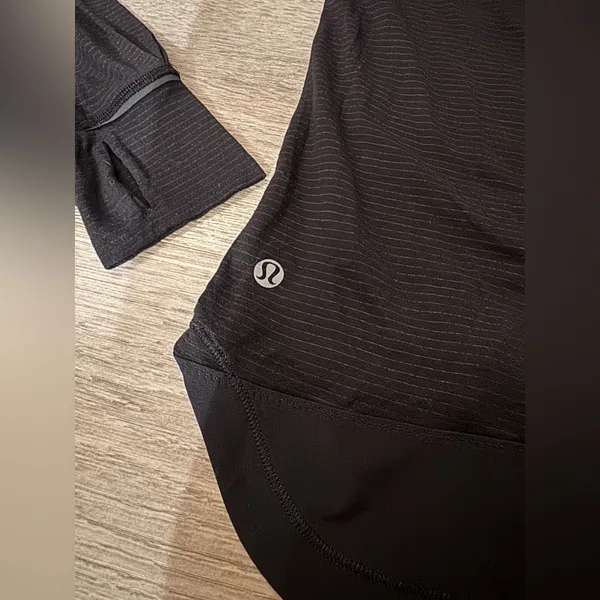 Lululemon Athletica Run Sheer Long Sleeve - 6 women’s - Image 8