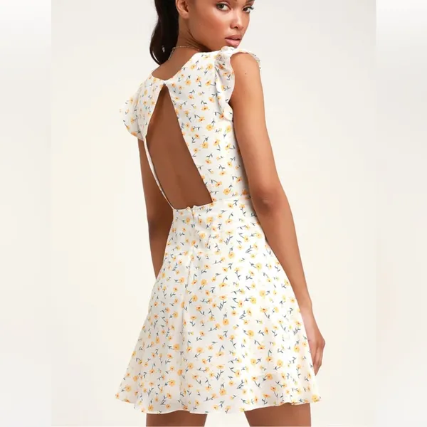 New. Lulus Strike a Posie Backless Floral Print Skater Dress - Image 5
