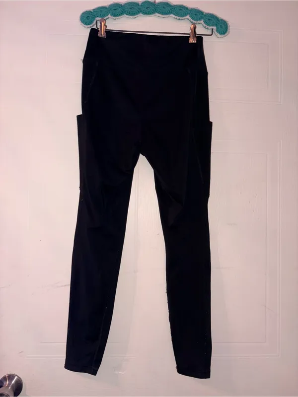 American Eagle Outfitters Black High-Rise Leggings - Image 3