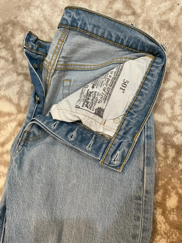 Levi's 501 Mid-Rise - Image 3