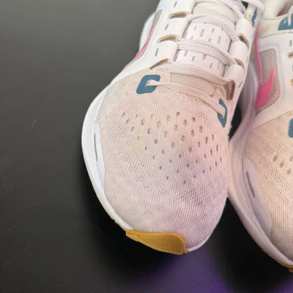 Nike Air Zoom Vomero‎ 16 Womens Size 8 White Pink Running Shoes Athleisure - Image 11