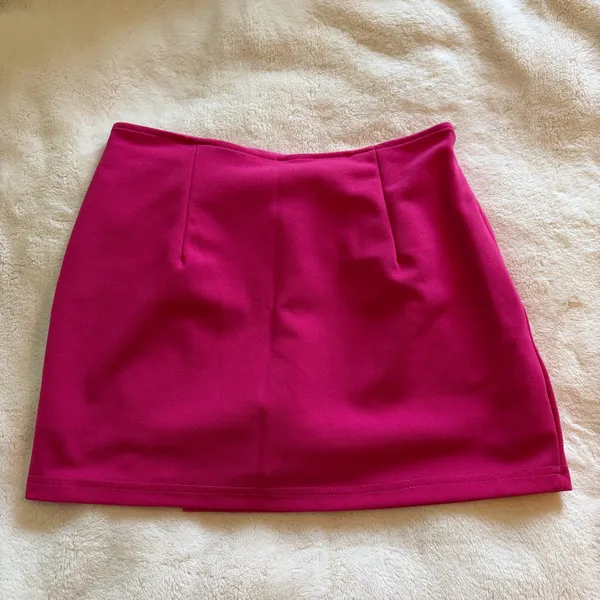 Hot Pink Mini Skirt with Side Slit - Image 3