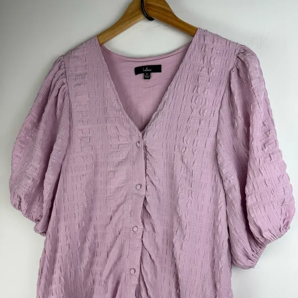 Lulu’s Sunny Love Seersucker Puff Sleeve Button Front Midi Dress Sz XL Lilac - Image 7