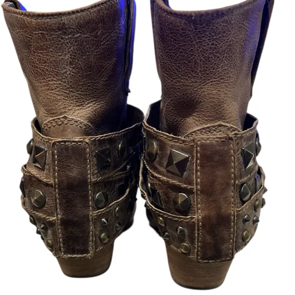 Corral studded strap ankle boots in distressed brown leather 9.5 - Image 4
