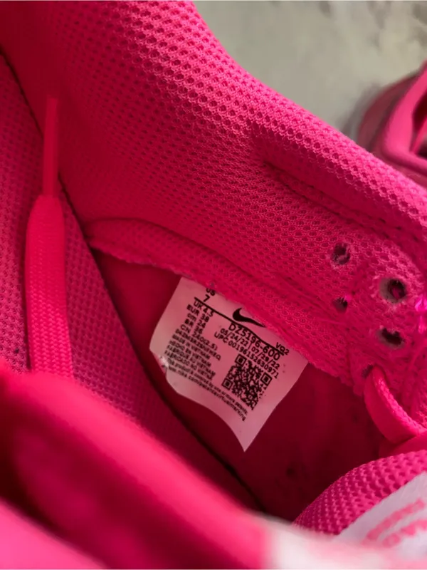 Nike Dunk Women’s Hot Pink Low-Top Sneakers.Size-7 - Image 5