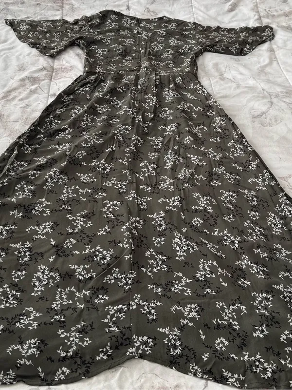 French Connection charcoal grey Floral Maxi Dress, size 2 faux wrap V-neck chic - Image 11