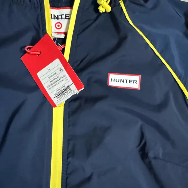 Hunter for Target Navy Blue Hooded Rain Vest with Yellow Trim - Image 5