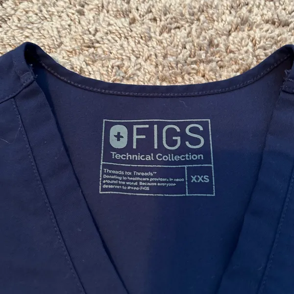 FIGS ‼️ Casma Three-Pocket Scrub Top‼️ - Image 7