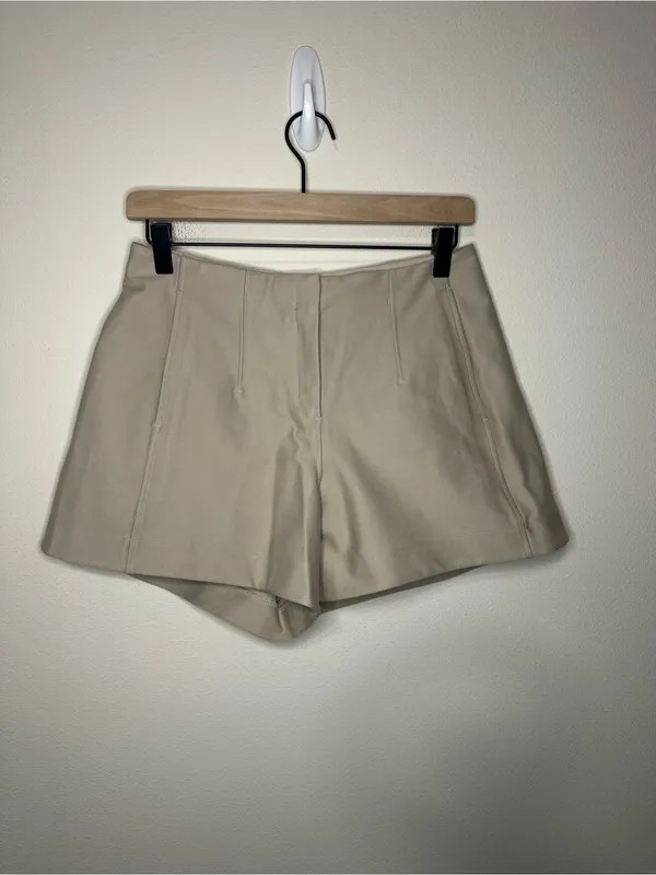 Lululemon Utilitech Relaxed-Fit High-Rise Short 3.5" Mojave Tan W7DBWS size 4 - Image 2