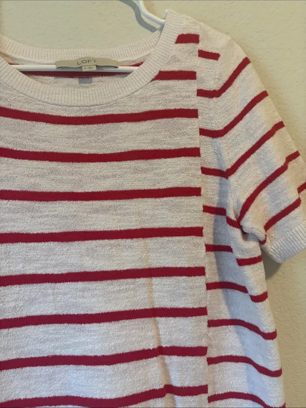 LOFT White Short-Sleeve Knit Top with Red Stripes medium - Image 3