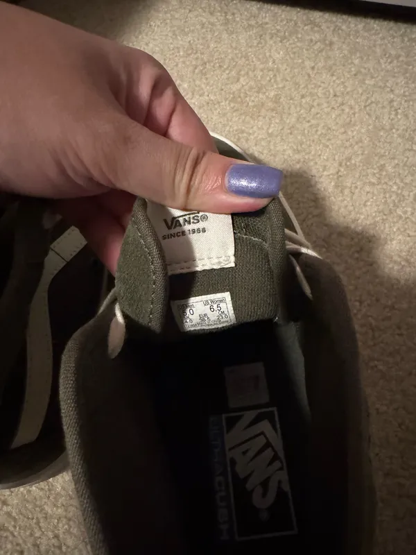 Vans Sk8-Hi Sneakers High-Top Olive 6.5 Women’s - Image 4