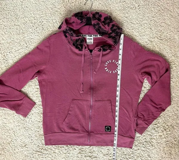 Victoria’s Secret PINK sweatshirt - Image 4