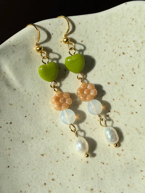 Handmade quality Czech glass beads mix fairy whimsy dangle earrings💐💚 - Image 2