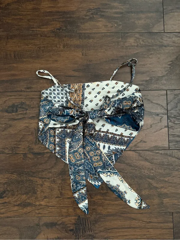 Blue and White Paisley Handkerchief Bandeau Top - Image 4