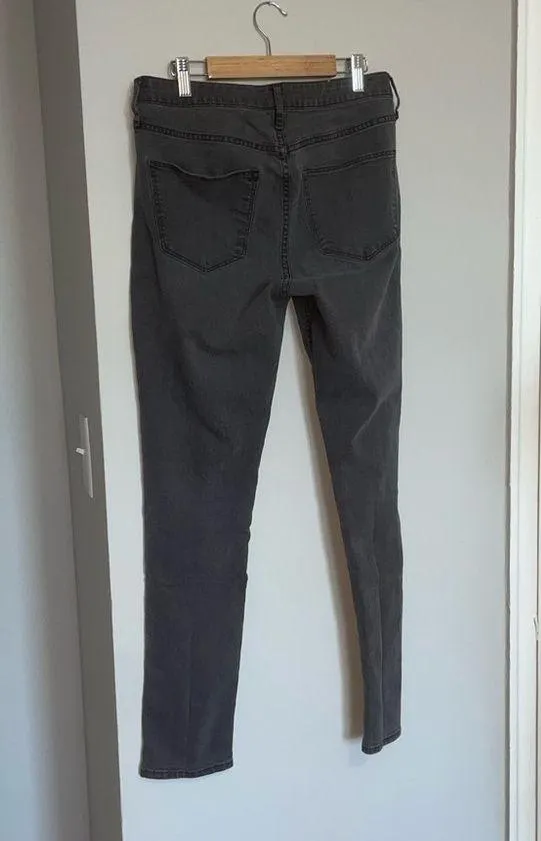 𝅺GRAY Skinny Jeans Size 30 - Image 10