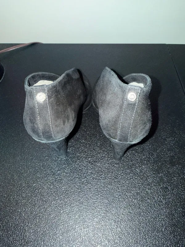 Michael Kors Black Suede V-Shaped Platform Heels 7M - Image 2