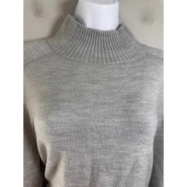 Banana Republic Gray Mock Neck Pullover Sweater Size L Heather Knit Side Slit‎ - Image 2