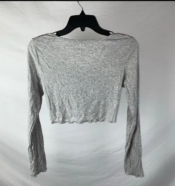 NEW Top Gray Size M - Image 7