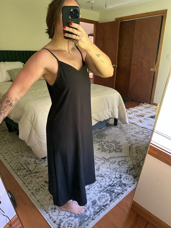 Uniqlo Black Midi Dress - Image 4