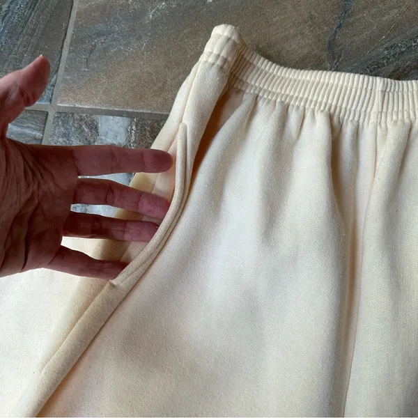 Butter Yellow Sweatpants Women’s Size Medium Casual Athleisure Loungewear - Image 2