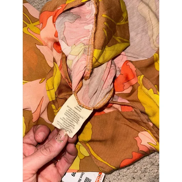 Anthropologie Tiny floral top - Image 4