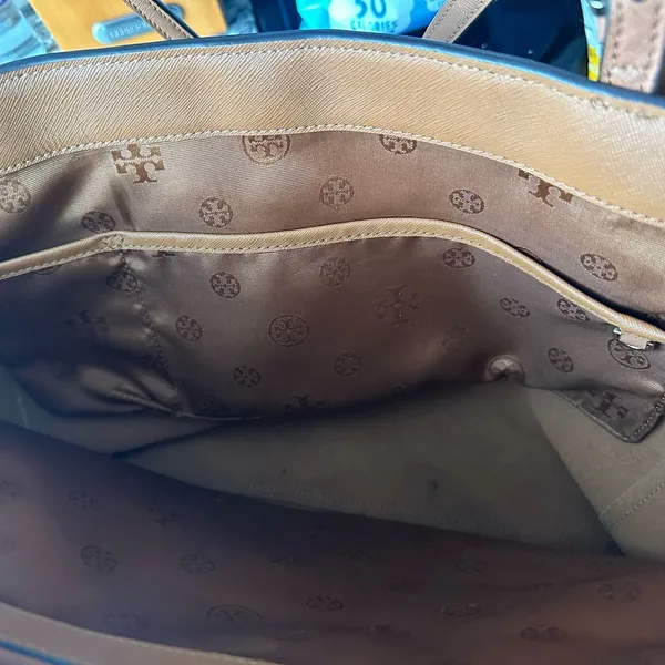 Tory Burch Cognac Leather Tote with Gold Logo - Image 4