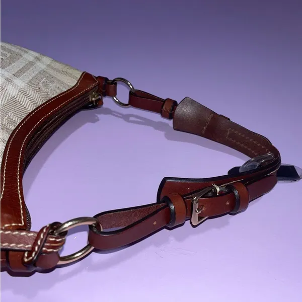 Dooney & Bourke East West Slouch Small Hobo Shoulder Bag Logo Y2K Plaid Vintage - Image 2