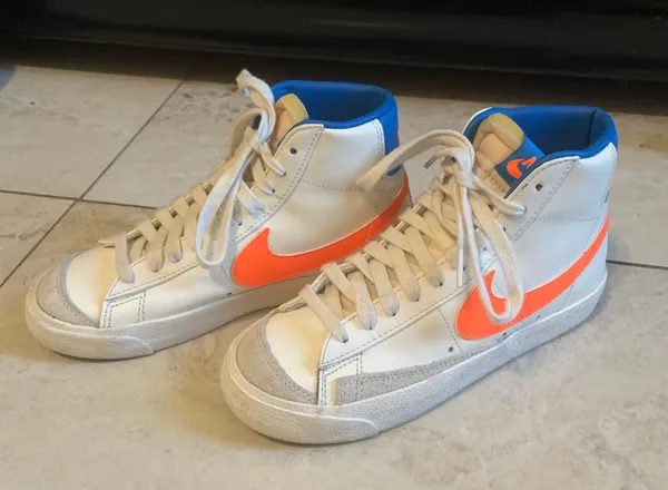 Nike Blazer Mid 77 Sail Total Orange - Image 4