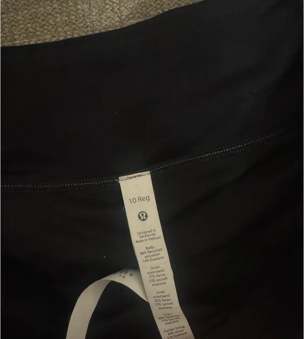 Lululemon Shorts Speed Up 2.5" Grey Low-Rise - Image 3