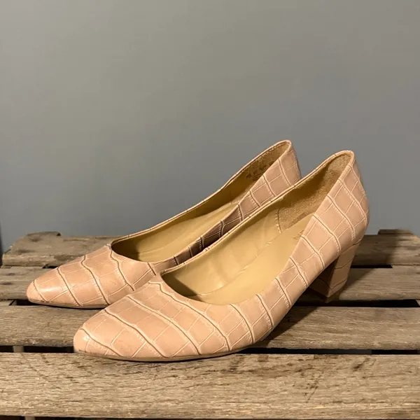 Naturalizer Carmen Crocodile Embossed Tan leather block heels sz 7.5‎ A23 - Image 2