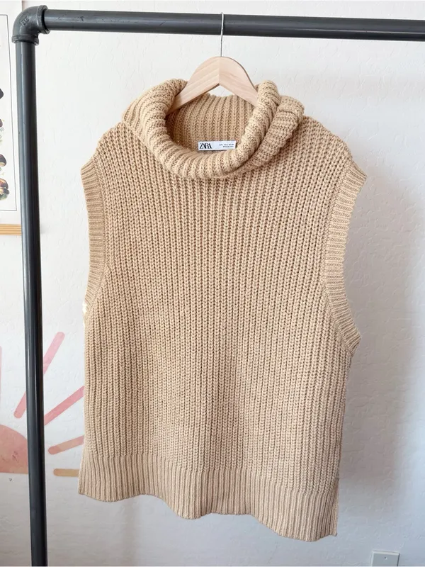 Zara Knit High Collar Vest - Image 5
