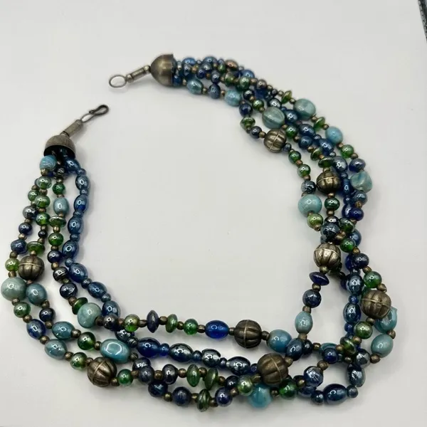 Blue green silver tone multi strand vintage necklace - Image 3