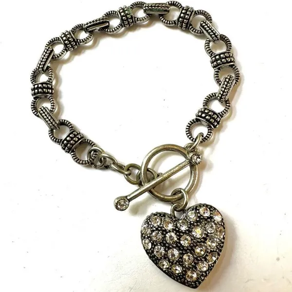 Silver tone bracelet with rhinestone heart charm - Image 10