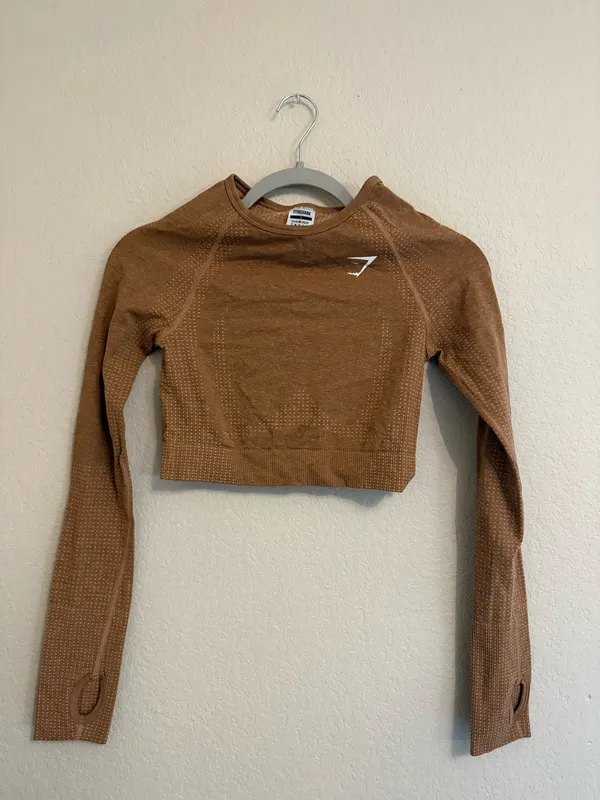 Gymshark Long Sleeve Crop Top - Image 2