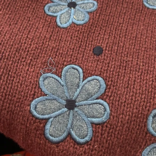 VTG Y2K Christopher & Banks Floral Applique Cardigan Sweater Plum M - Image 3