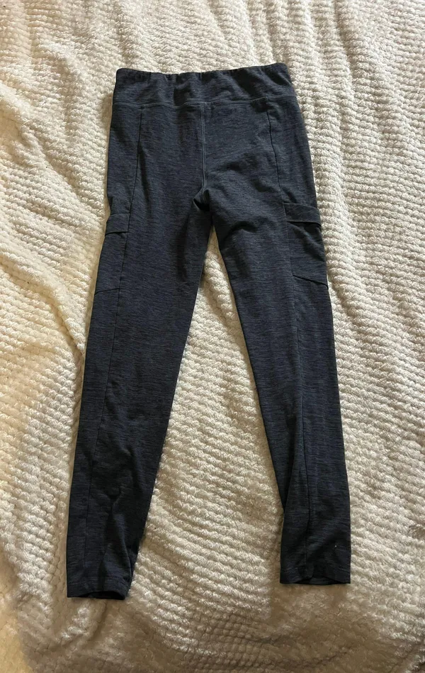 Under Armour Grey Cellphone Pockets Grey Leggings - Image 2