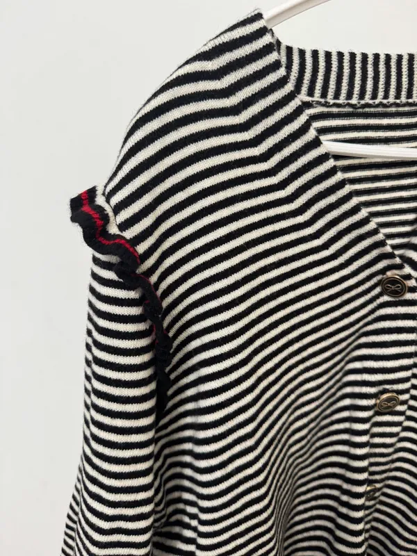 Sweater / Cardigan Size M - Image 7
