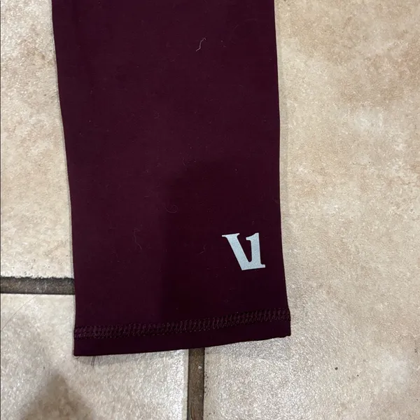 Vuori Burgundy High Rise Back Pocket Legging - Image 2