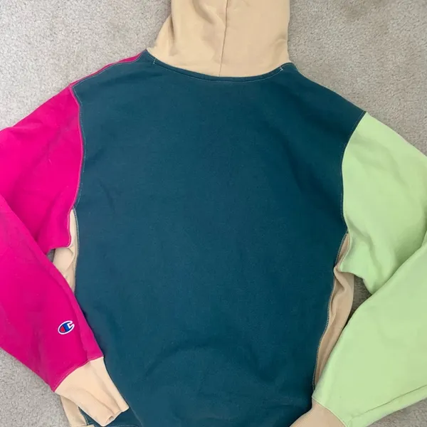 Color block champion hoodie - Image 2