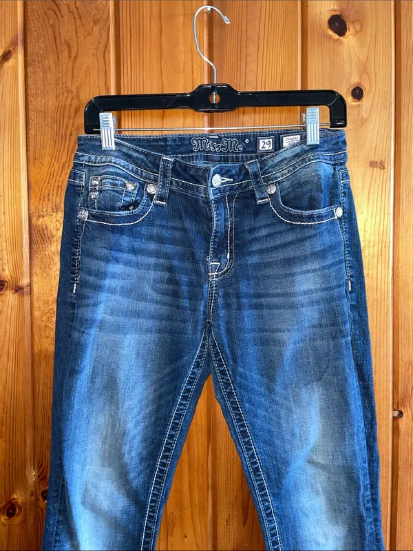Miss Me Ladies Dark Blue Bootcut Jeans with Fading Angel wing pockets size 29 - Image 4