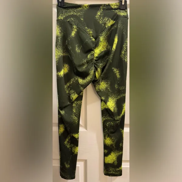 Gymshark Leggings in Green and Yellow Pattern - Image 2